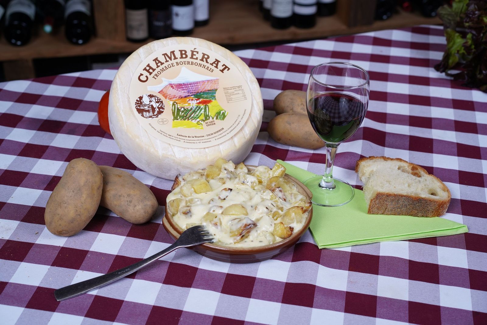 La Limousade : pommes de terre rôties et fromage fondu, avec du pain